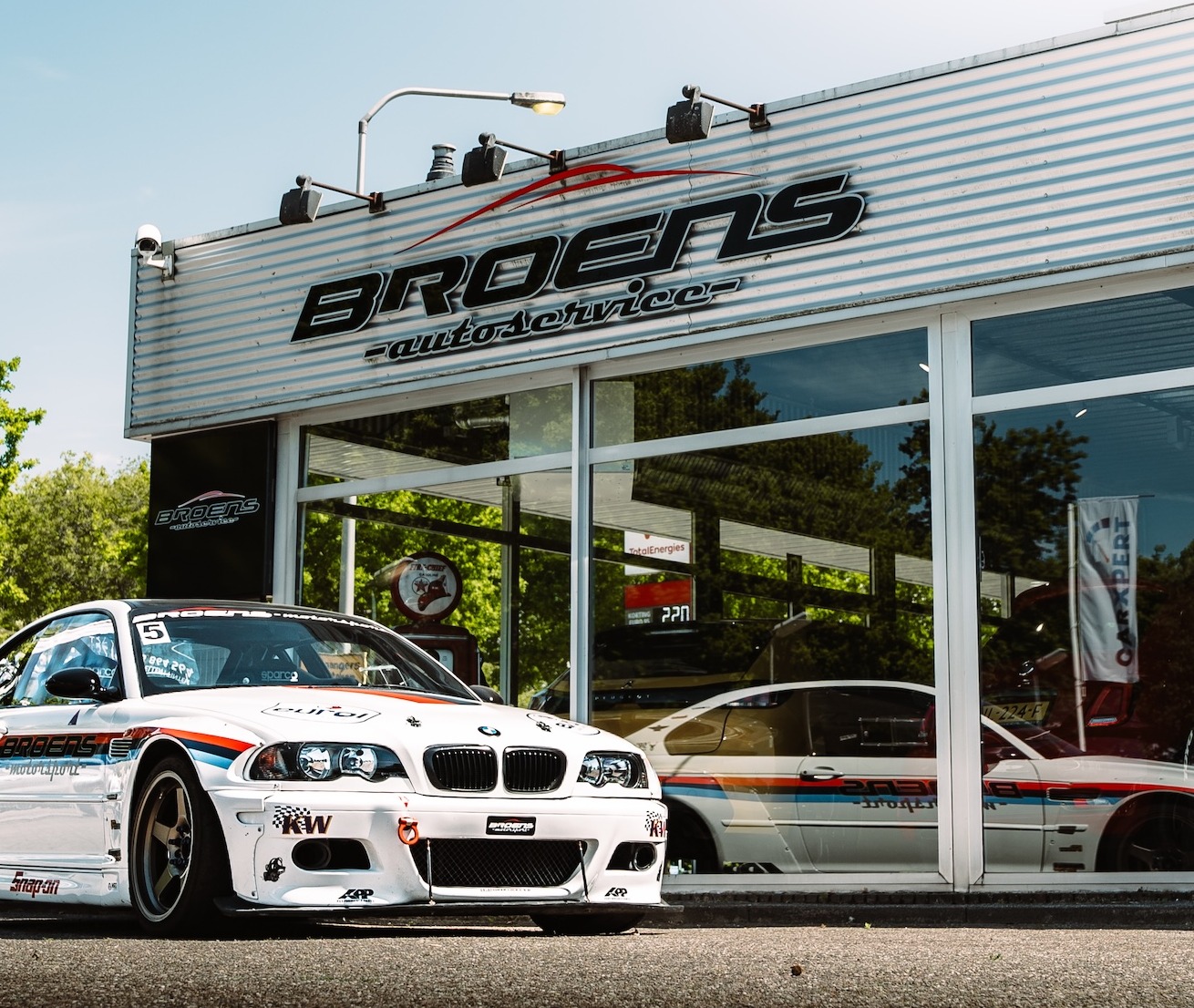 Header Image 0